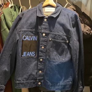 Used in Good Condition: Calvin Klein Jeans:  Men's Dark Blue Jean Jacket size L